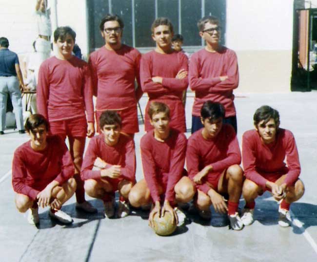 Descripci�n: C:\Users\AULA2\Desktop\antalumnos\voleibol\Imagenes\Arqueros-oje-sevilla-1970.jpg