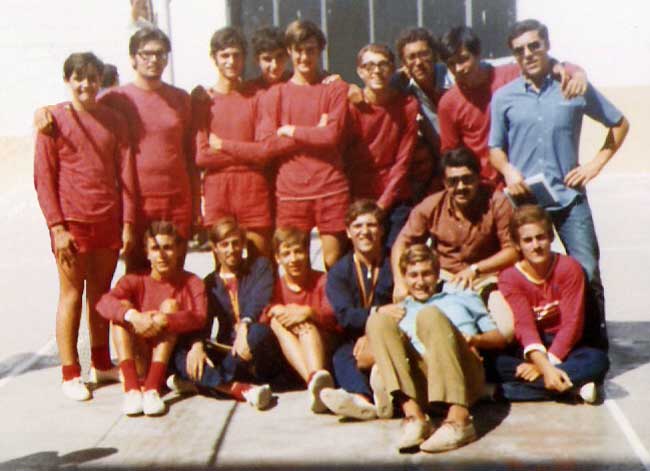 Descripci�n: C:\Users\AULA2\Desktop\antalumnos\voleibol\Imagenes\Arqueros-y-Cadetes-Oje-1970.jpg
