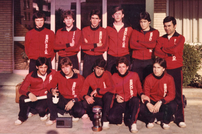 Descripci�n: C:\Users\AULA2\Desktop\antalumnos\voleibol\Imagenes\Calasancio_Juveniles_1979_80.jpg