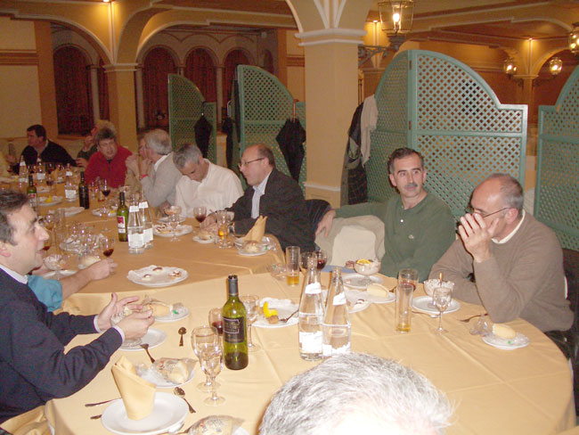 Descripci�n: C:\Users\AULA2\Desktop\antalumnos\voleibol\Imagenes\Comida-CH-18-03-2006_8.jpg