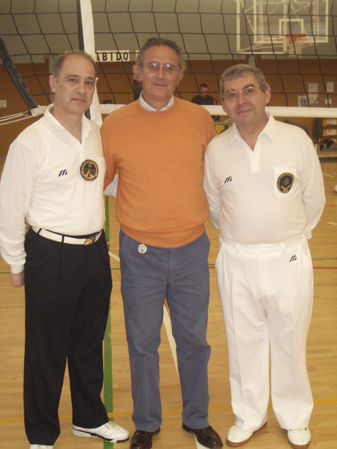 Descripci�n: C:\Users\AULA2\Desktop\antalumnos\voleibol\Imagenes\Equipo-Arbitral_Partido_C_H_10_03_2007.jpg