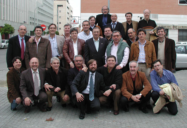 Descripci�n: C:\Users\AULA2\Desktop\antalumnos\voleibol\Imagenes\Homenaja-Luci-6-03-2004.jpg