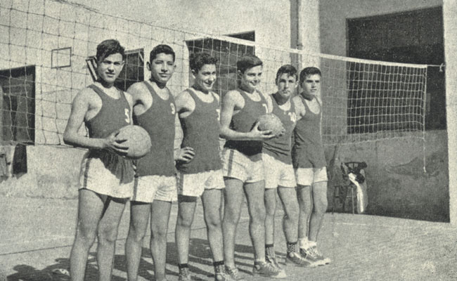 Descripci�n: C:\Users\AULA2\Desktop\antalumnos\voleibol\Imagenes\Infantil-1961-62.jpg