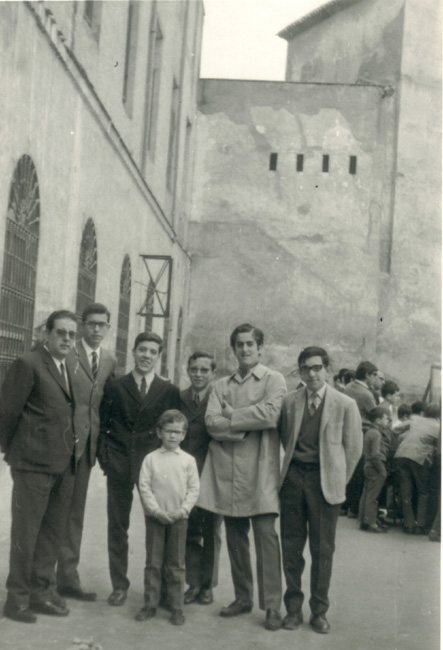 Descripci�n: C:\Users\AULA2\Desktop\antalumnos\voleibol\Imagenes\Juveniles-1967-68-Patio-Fut.jpg