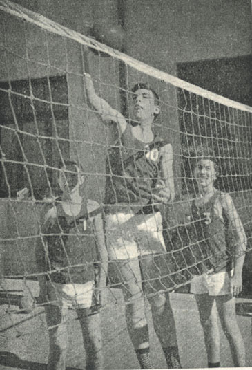 Descripci�n: C:\Users\AULA2\Desktop\antalumnos\voleibol\Imagenes\Remate-Infantil-1961-62.jpg
