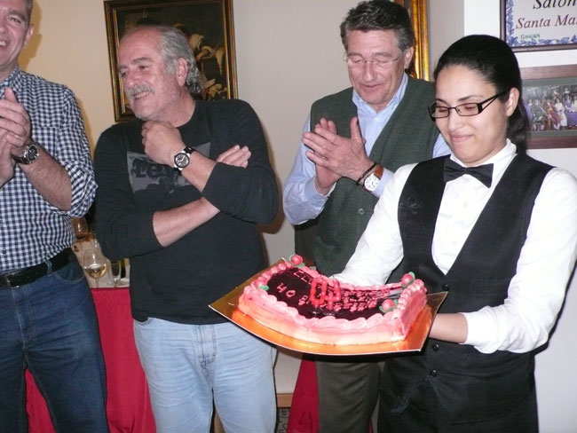 Descripci�n: C:\Users\AULA2\Desktop\antalumnos\voleibol\Imagenes\comida_C-H_Altamira_12-03-2011_12.jpg